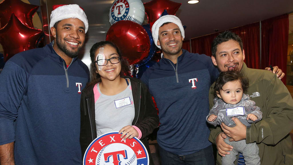 Elvis Andrus and Matt Bush were among the players who visited the Children's Medical Center of Dallas. (Kelly Gavin/Rangers)
