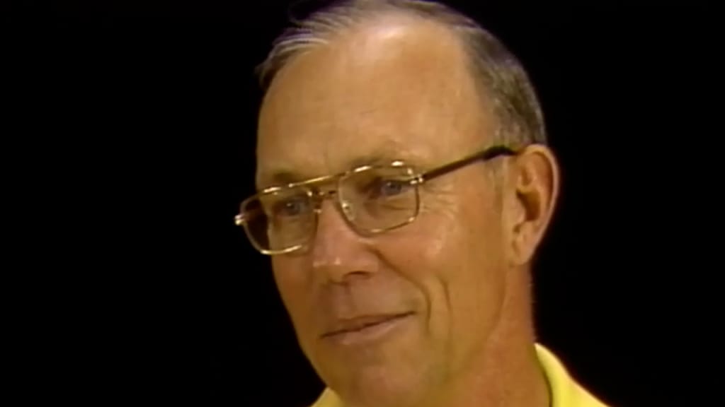 MLB Pirates: Former player and coach Bill Virdon, dead at 90