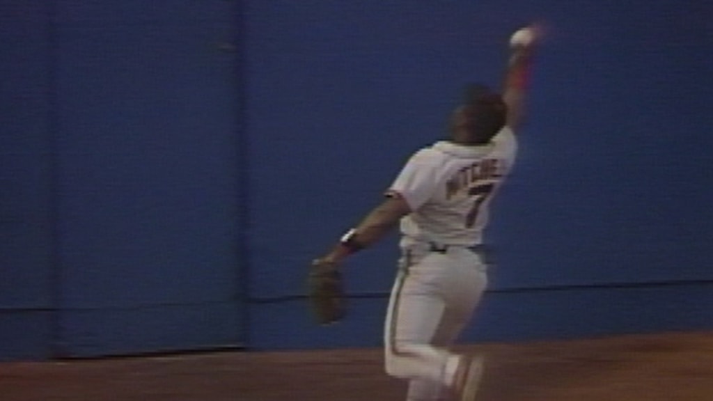 Kevin Mitchell's barehanded catch