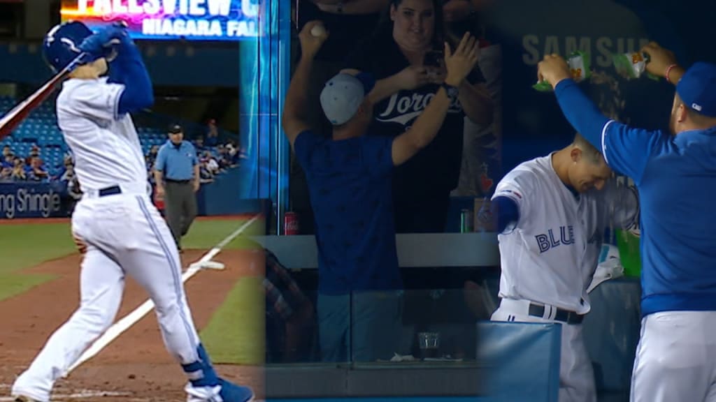 Cavan Biggio homers in Houston with dad, Craig (Astros Hall of Famer), in  the stands! 