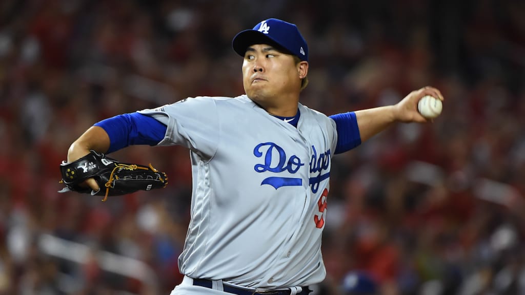 Blue Jays officially sign ace lefty Hyun-Jin Ryu to 4-year deal