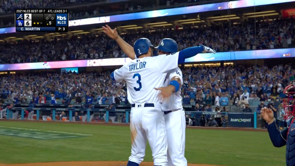 Chris Taylor's three home runs keep Los Angeles Dodgers alive