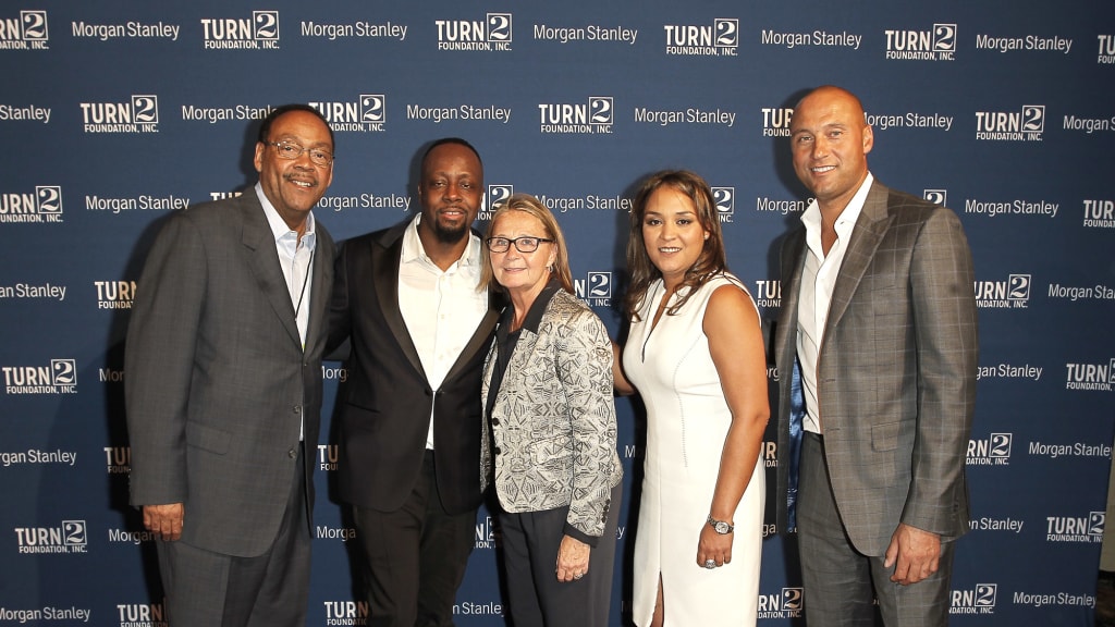 2015 Annual Dinner photos | Derek Jeter's Turn 2 Foundation | MLB.com