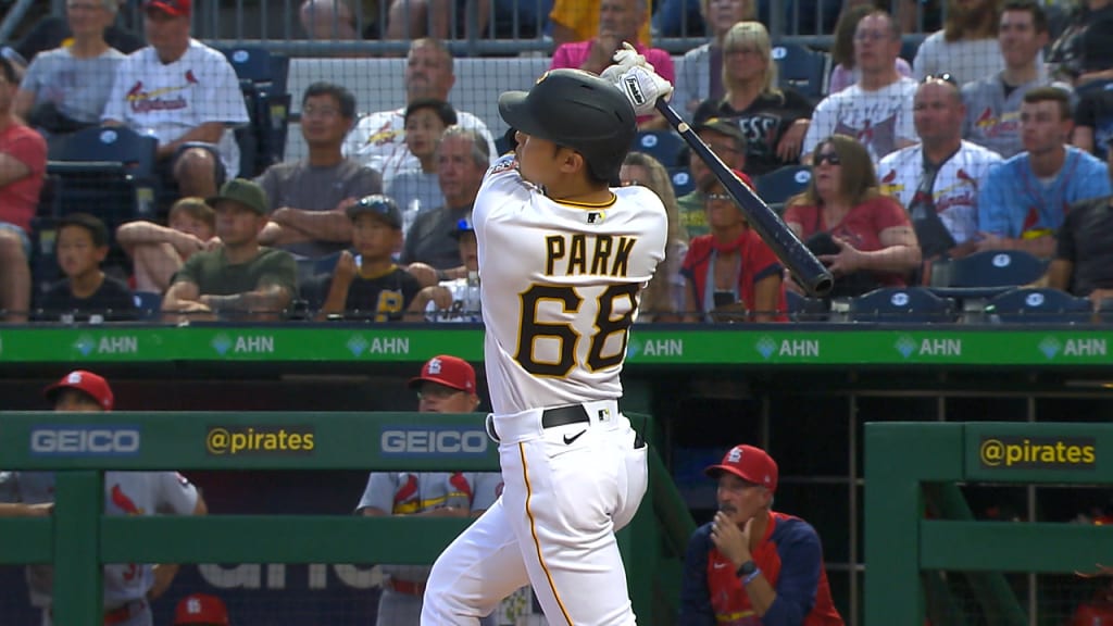 Pirates' Park Hoy-jun hits 1st home run of season in win