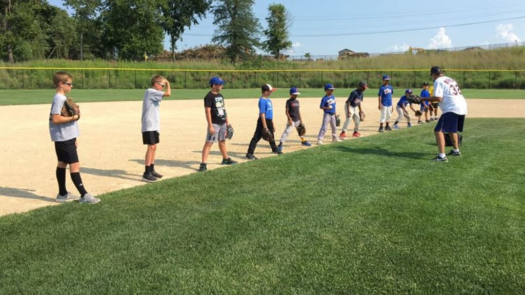 Major League Baseball Players Alumni Association brings Legends for Youth  baseball clinic series to Cincinnati