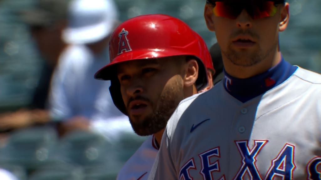 Ward's 3-run homer, 5 RBIs lead Angels over Rangers 9-8