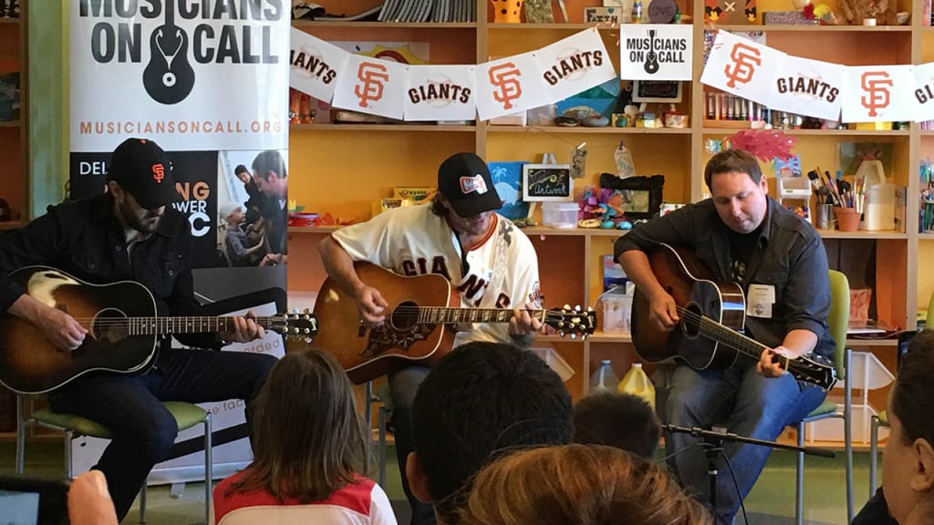 Jake Peavy performed and answered questions at the UCSF Benioff Children's Hospital on Tuesday. (Mark Chiarelli)