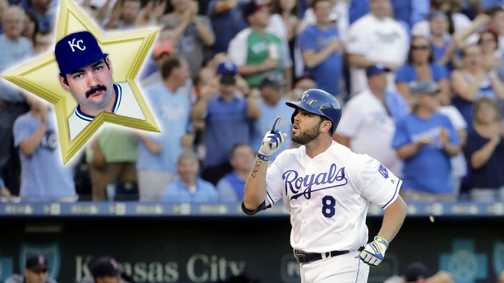 Mike Moustakas gets a standing ovation in his first game at Kauffman  Stadium (with fans) since 2018 : r/baseball