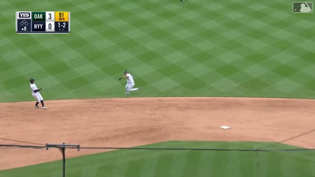 Marwin Gonzalez, HOU//May 1, 2016 at OAK