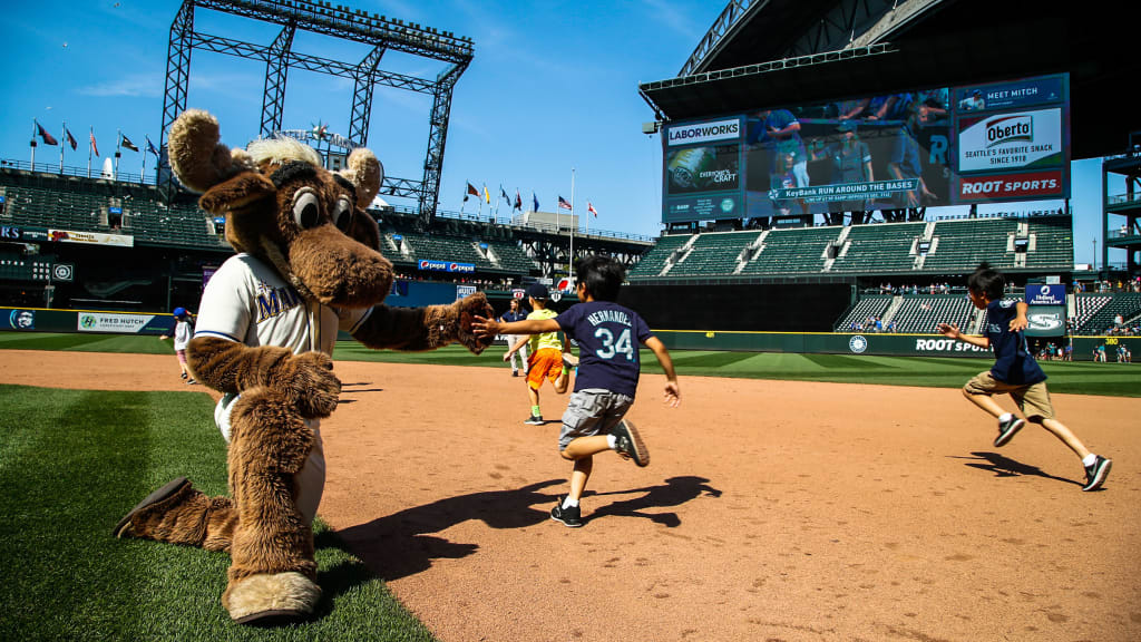 Seattle Mariners' Fan Fest - All Photos 