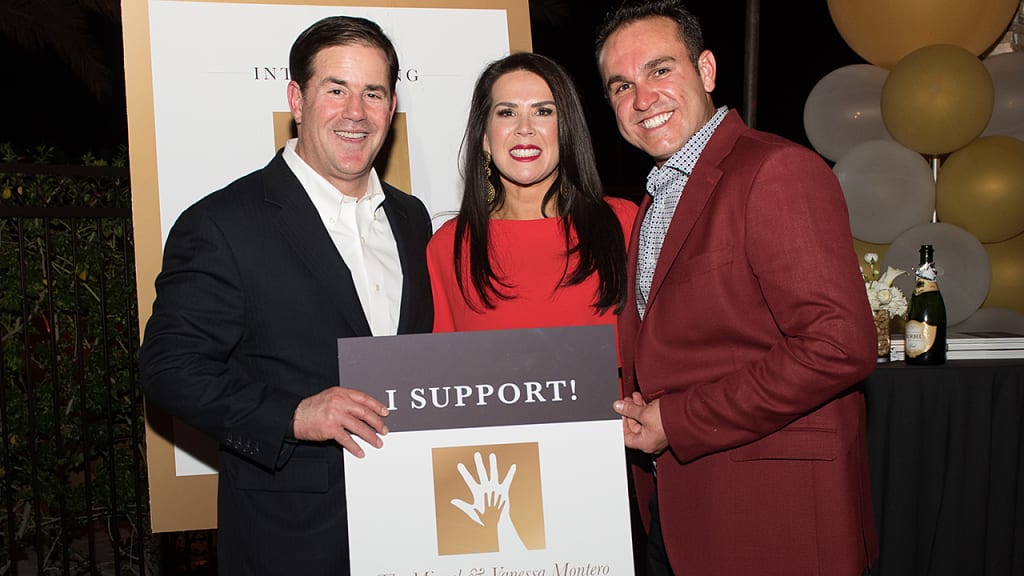 Arizona Gov. Doug Ducey joined Vanessa and Miguel Montero for the announcement. (MLB.com)
