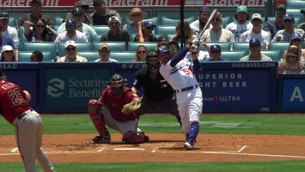 Muncy hits 3-run walk-off HR, Dodgers beat Diamondbacks 7-4