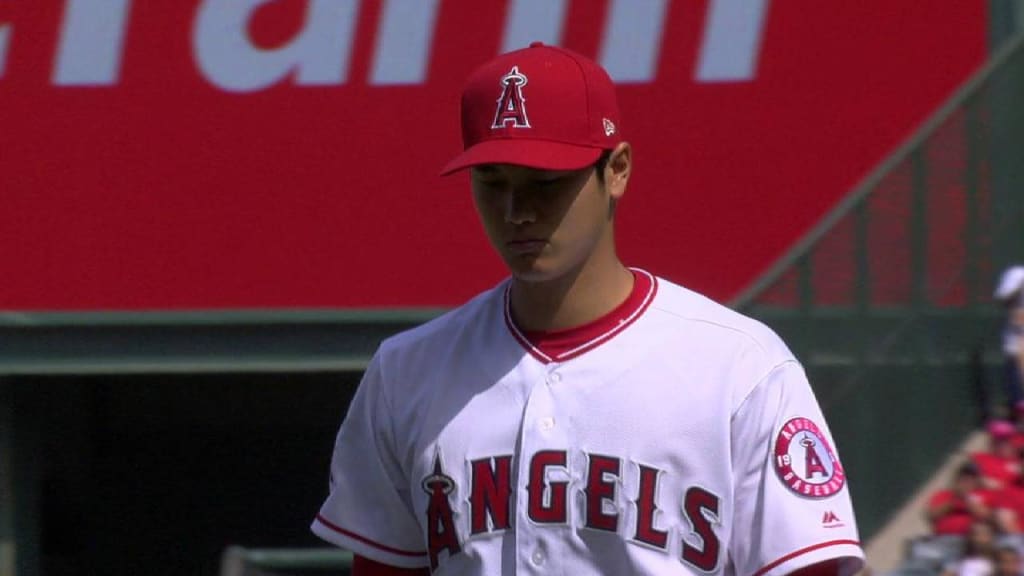 Shohei Ohtani gifted his bat to a cute kid pregame  and then used a  different one to hit his first MLB triple