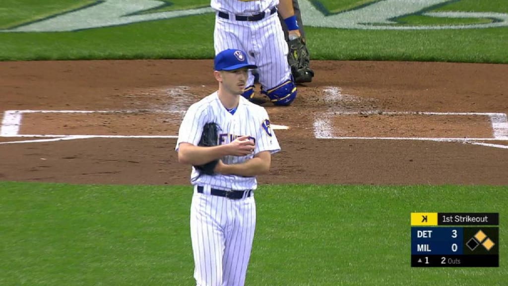 Ryan Braun wore Christian Yelich's jersey (under his own) on