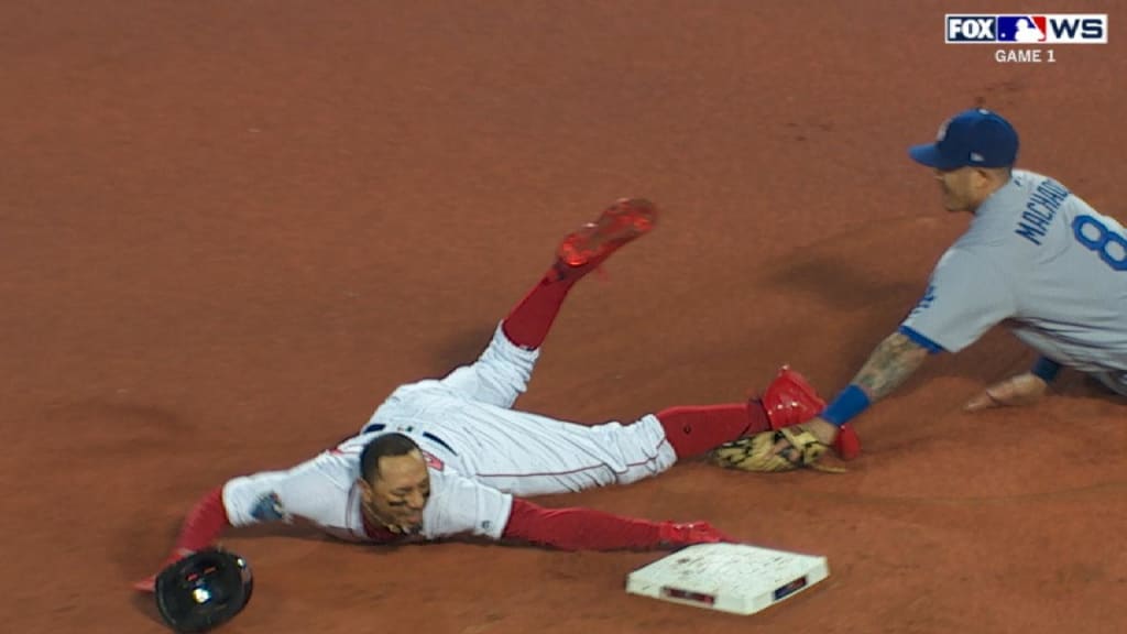 2020 World Series: Mookie Betts becomes hero by winning us free tacos