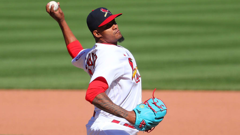 Cardinals place reliever Cabrera on injured list