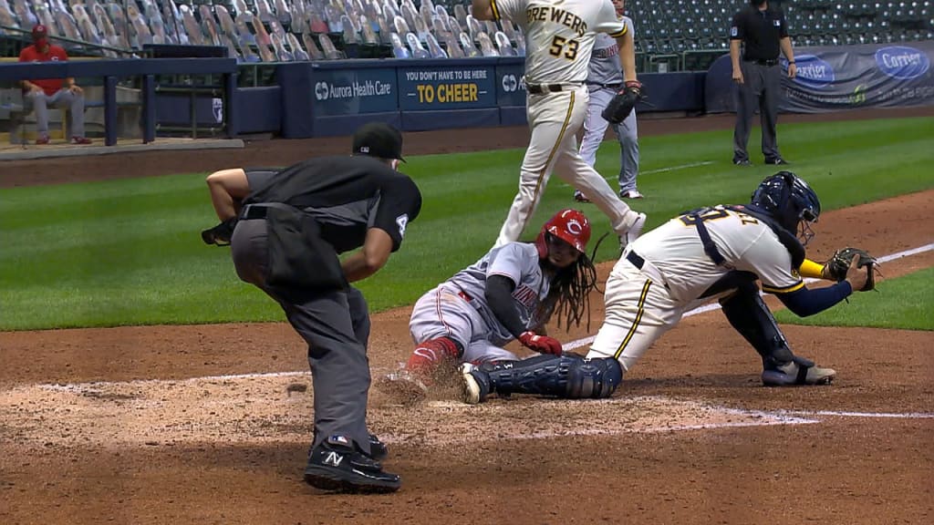 Joey Votto, David Bell ejected in wild Cincinnati Reds loss vs Padres