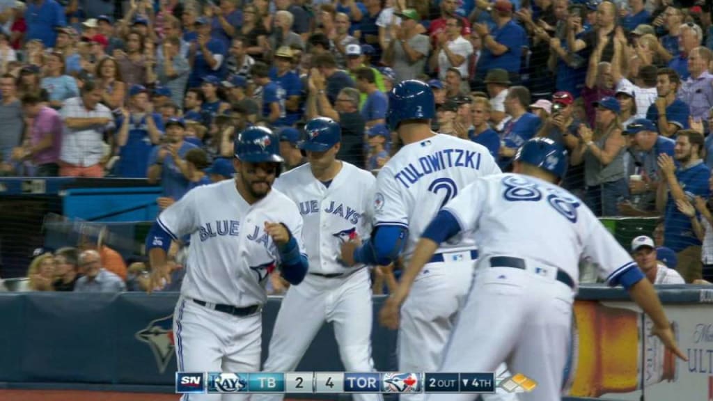 Edwin Encarnacion, Blue Jays beat Rays to extend streak