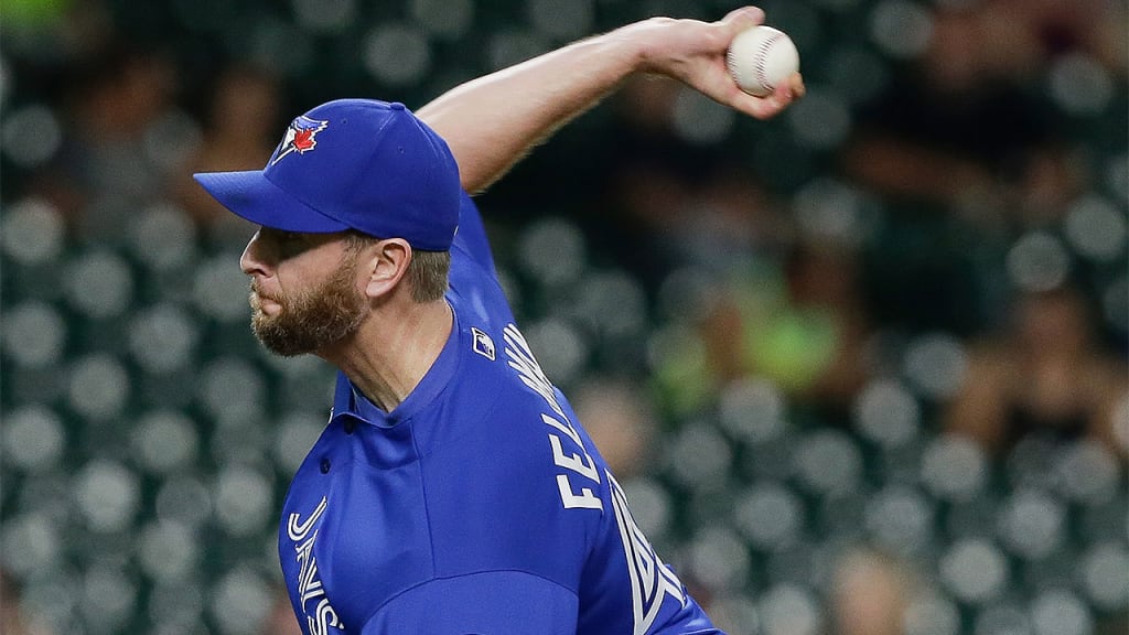 Hours after being traded from the home team to the visitors, Scott Feldman allowed the walk-off hit in his Blue Jays debut. (Getty Images)