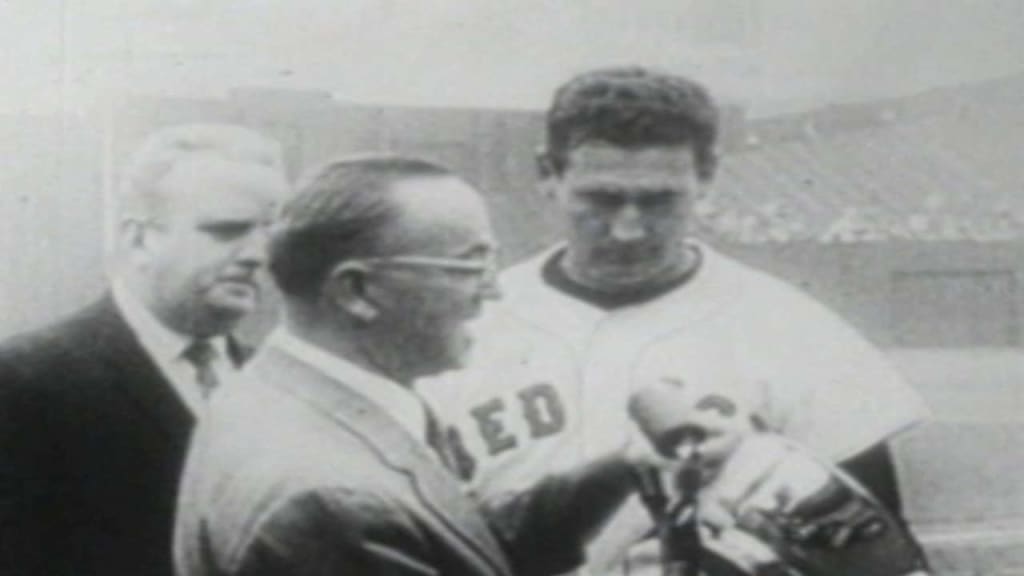 Ted Williams made big league debut in front of 11 Hall of Famers