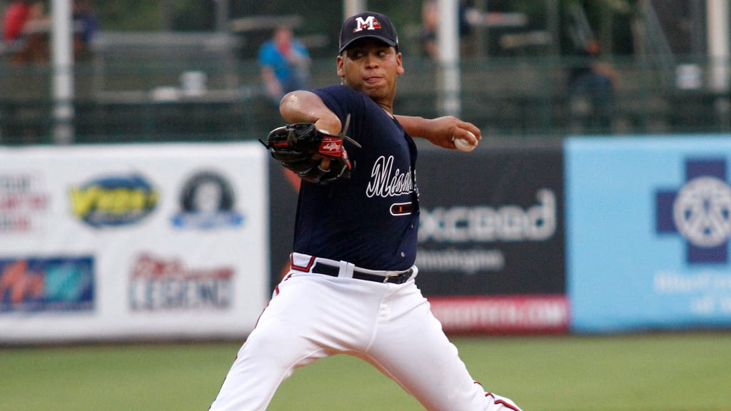 Mariners acquire left-handed pitcher Ricardo Sanchez from the Braves