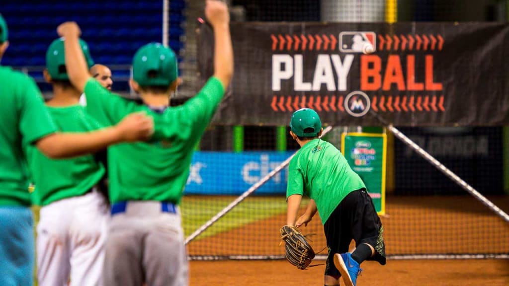 Marlins behind home plate says Royals offered him private suite to