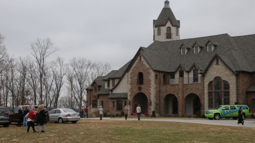 Cole Hamels and wife Heidi donate $9.4 million mansion to charity