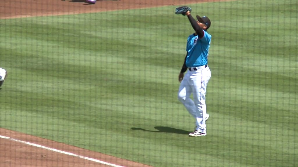 Jorge Soler, Juan Pierre bring kids to spring camp