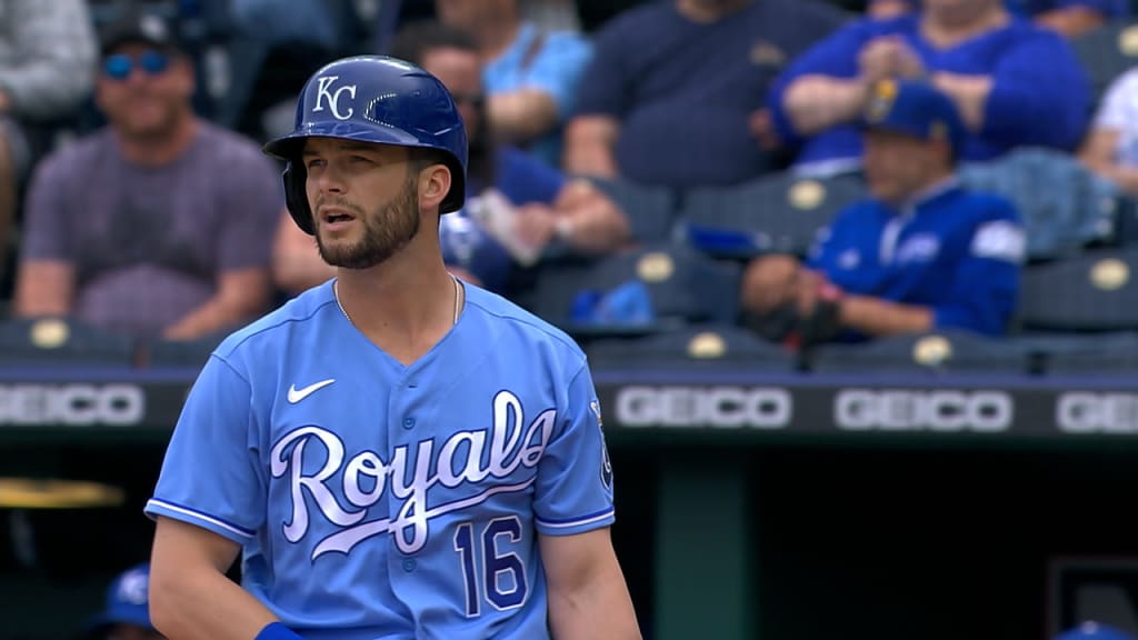 Andrew Benintendi leads Royals with 2 hits, 3 RBIs