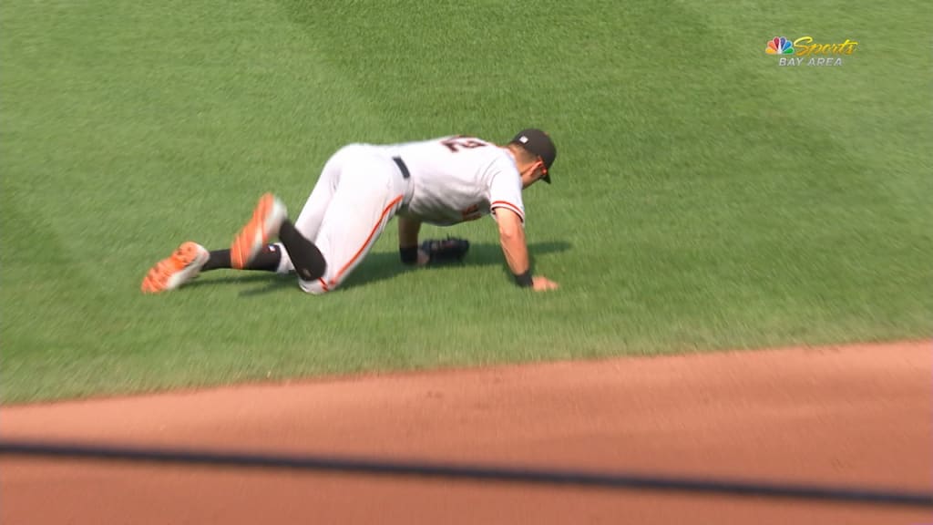 Giants' Joe Panik thrilled to accept his Gold Glove — again