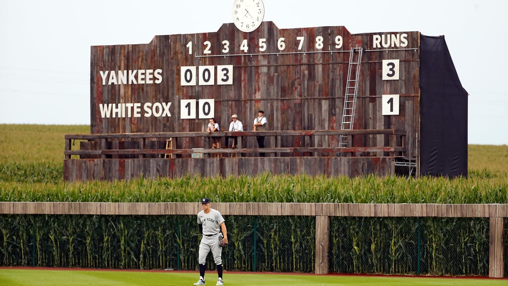 Yankees Magazine: Field of Dreams Game