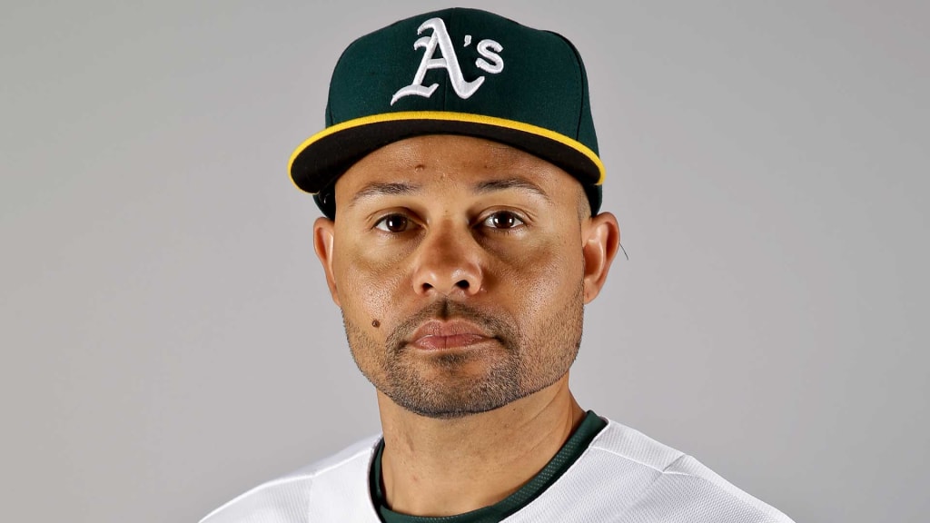 Oakland A's Coco Crisp (4) during a game against the Chicago White