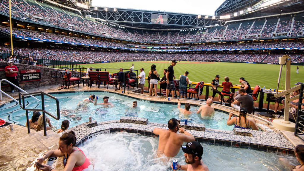 Arizona Diamondback's pool at Chase Field has winning history