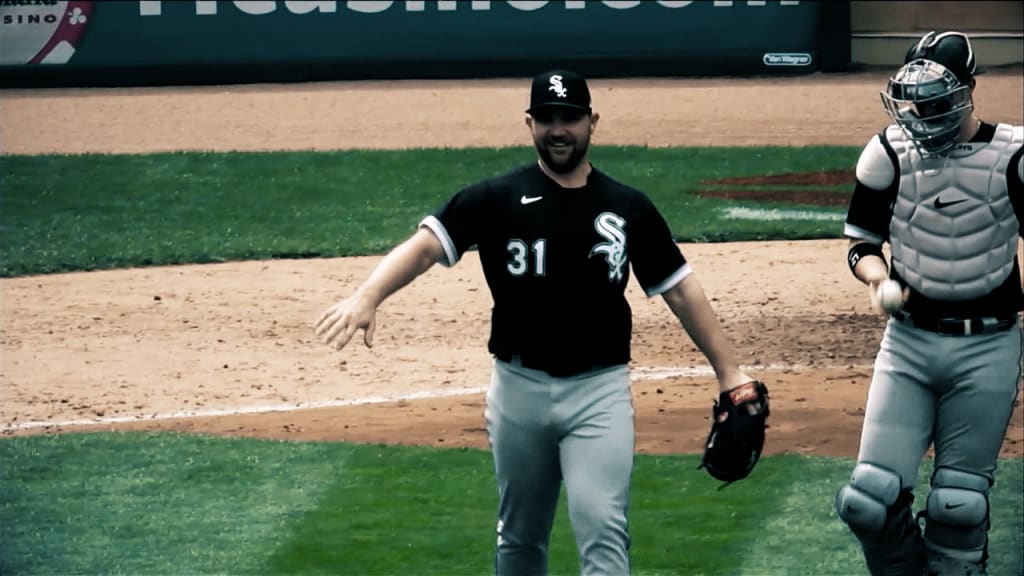 White Sox's Liam Hendriks breaks silence after injury