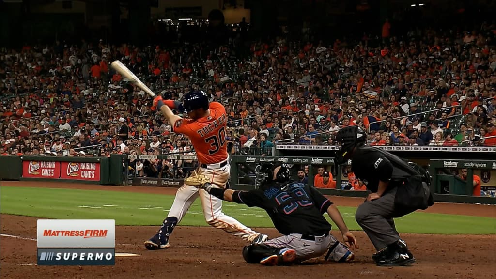 Jose Altuve breaks out of slump in Astros' World Series win