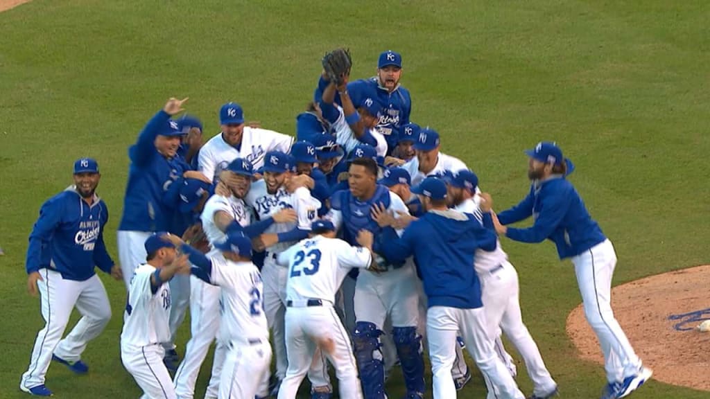 MLB playoffs: Royals sweep O's, head to World Series - West