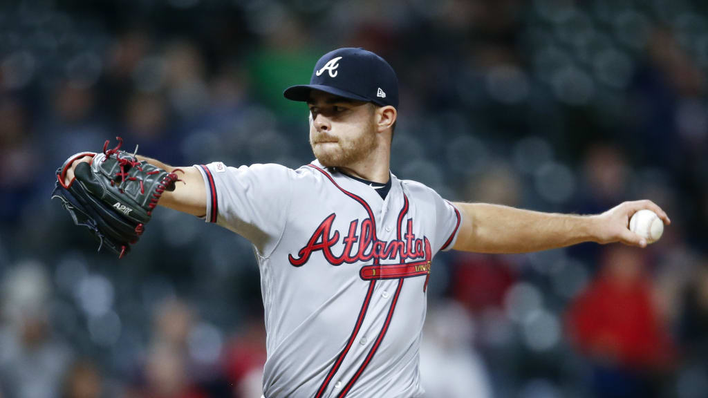 Braves issue invitations to non-roster players