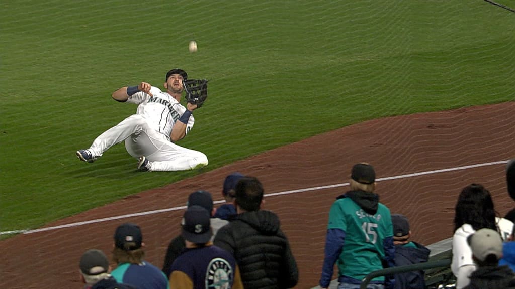 Taylor Trammell's sliding grab, 08/12/2023