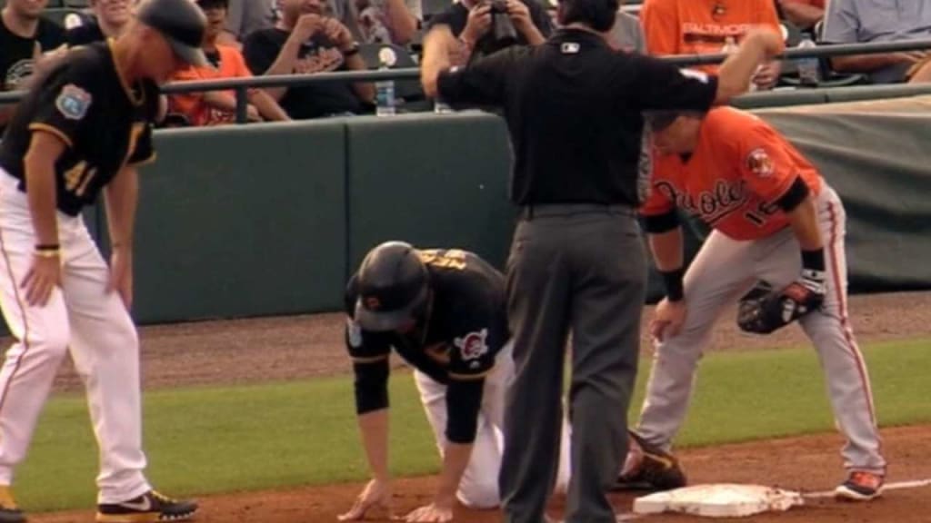 Jordy Mercer  Knee injury, Pirates, Pittsburgh pirates baseball