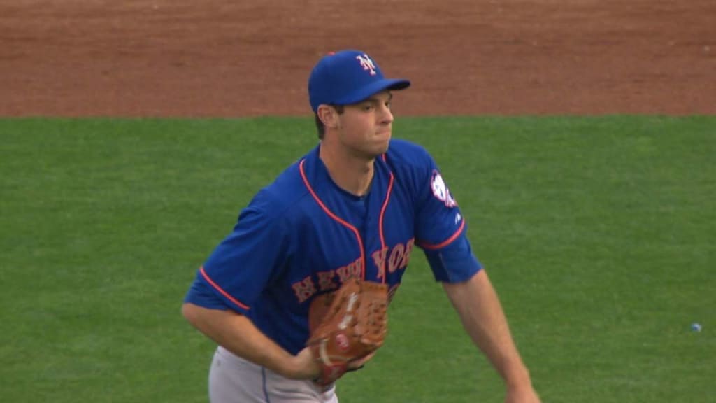 Who has two thumbs and just got married? Mets lefty Steven Matz, that's who