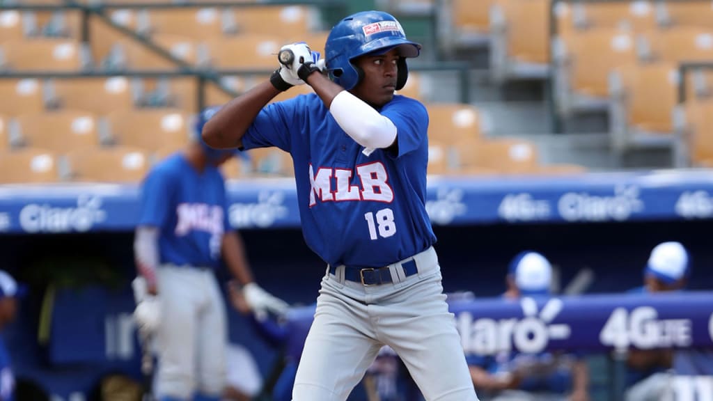 16-year-old Venezuelan outfielder Angel Solarte is expected to be a five-tool MLB prospect. (MiLB)
