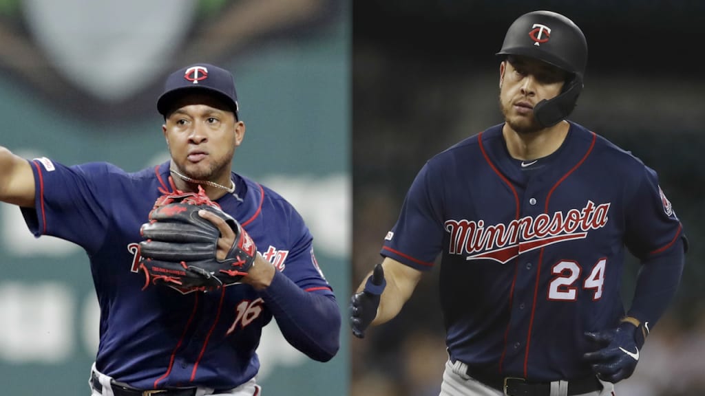 Signing Cron, Schoop adds much-needed thump to Tigers offense in '20