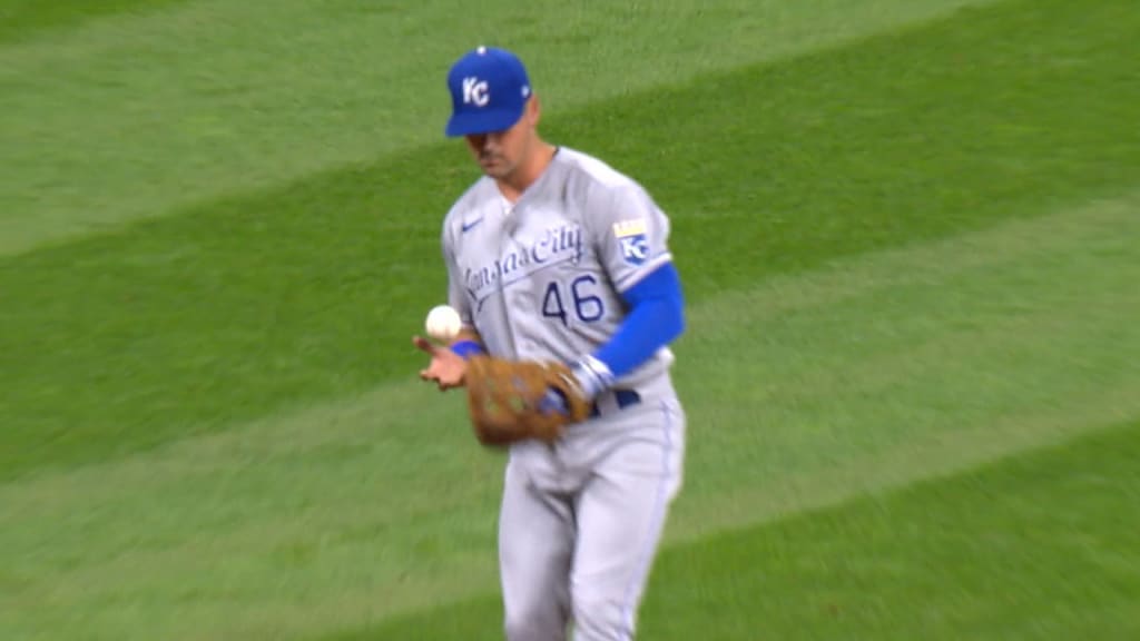 Brady Singer goes six scoreless as Royals offense explodes for 15 hits in  9-0 win vs. Red Sox, National Sports