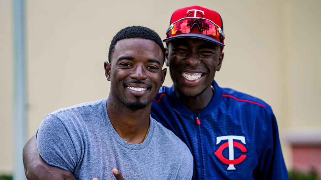 Dee Gordon started Friday's game, while his brother Nick got an at-bat in the ninth inning. (Twitter)