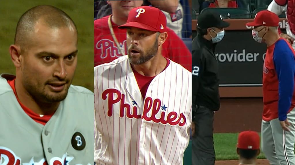 Philadelphia Phillies manager Charlie Manuel benches Shane Victorino 