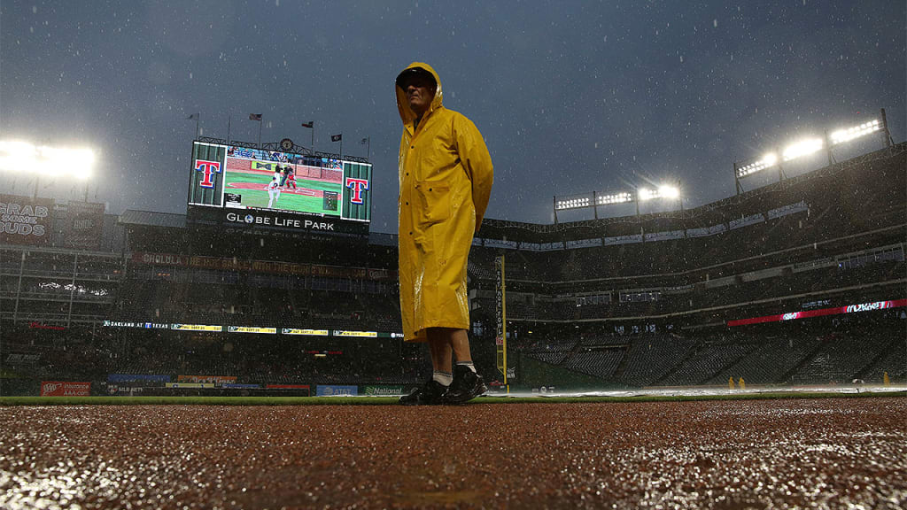 What you need to know about rain delays at a Rangers game