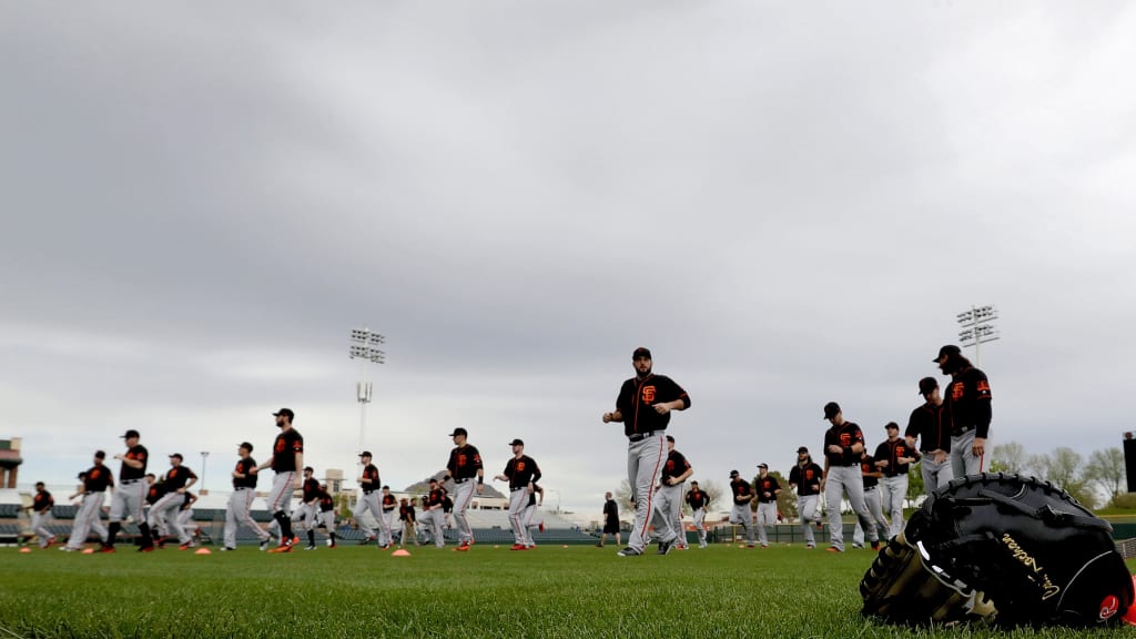 The Giants weren't able to complete their regular workout Saturday in Scottsdale because of rain. And there's more in the forecast for Sunday. (AP)