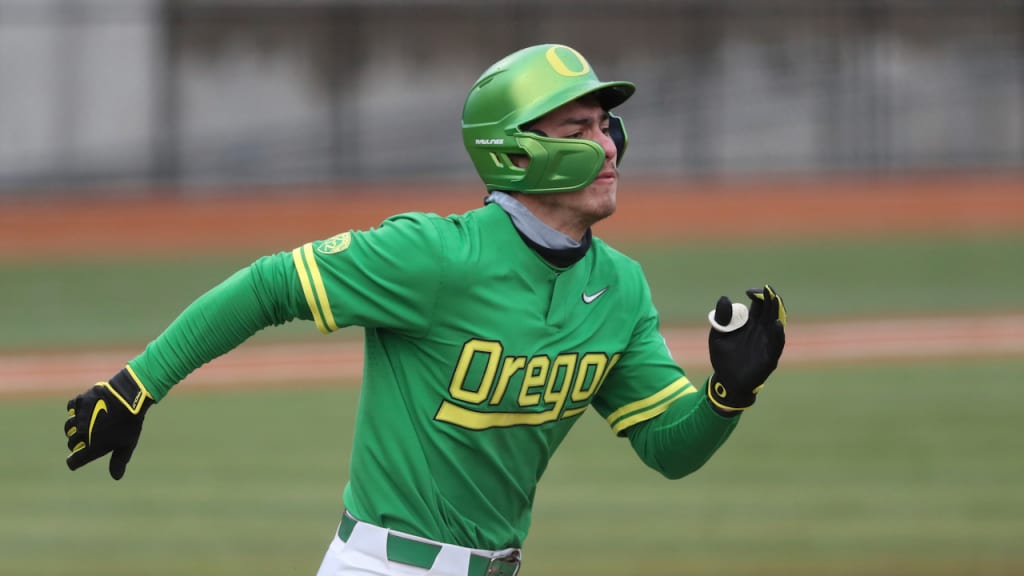 Four Oregon Ducks baseball players go in MLB Draft