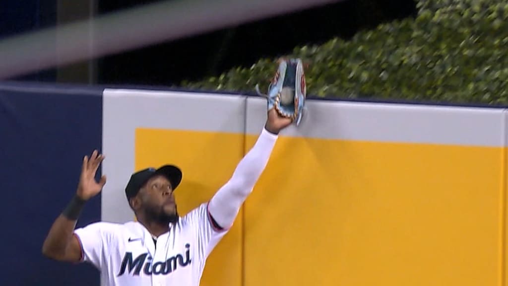 Starling Marte logs 4 hits in Marlins' series win