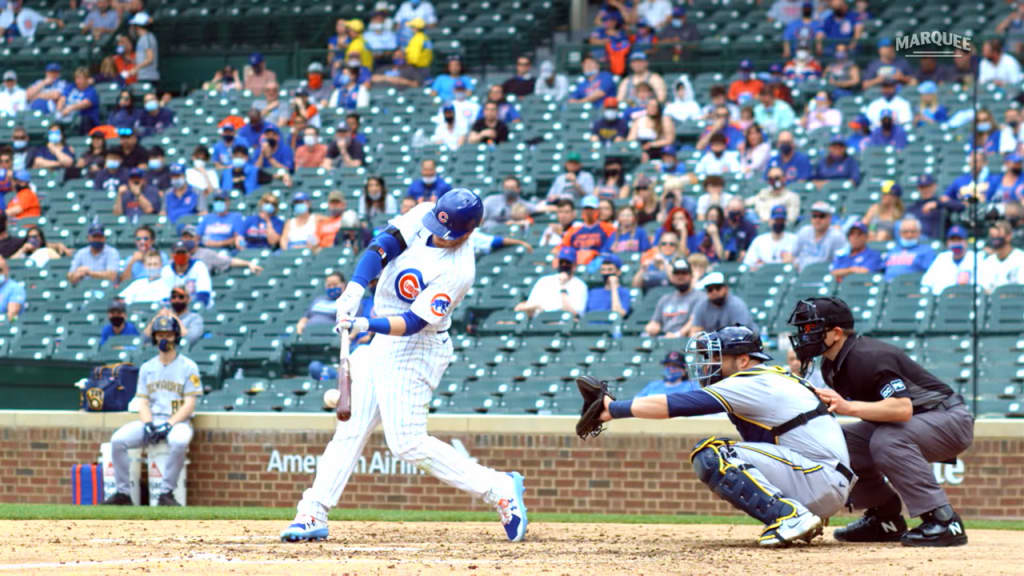Ian Happ breaks the no-no